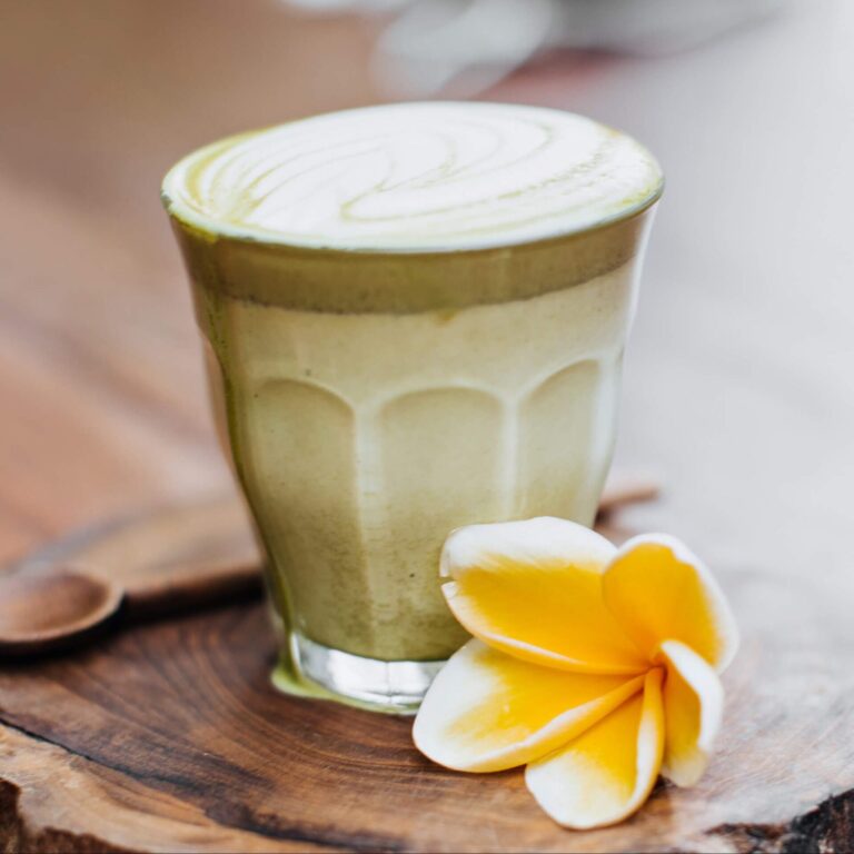 photo-of-green-tea-with-coconut-milk-wooden-spoon-2023-11-27-04-57-17-utc-1-e1714544591317.jpg